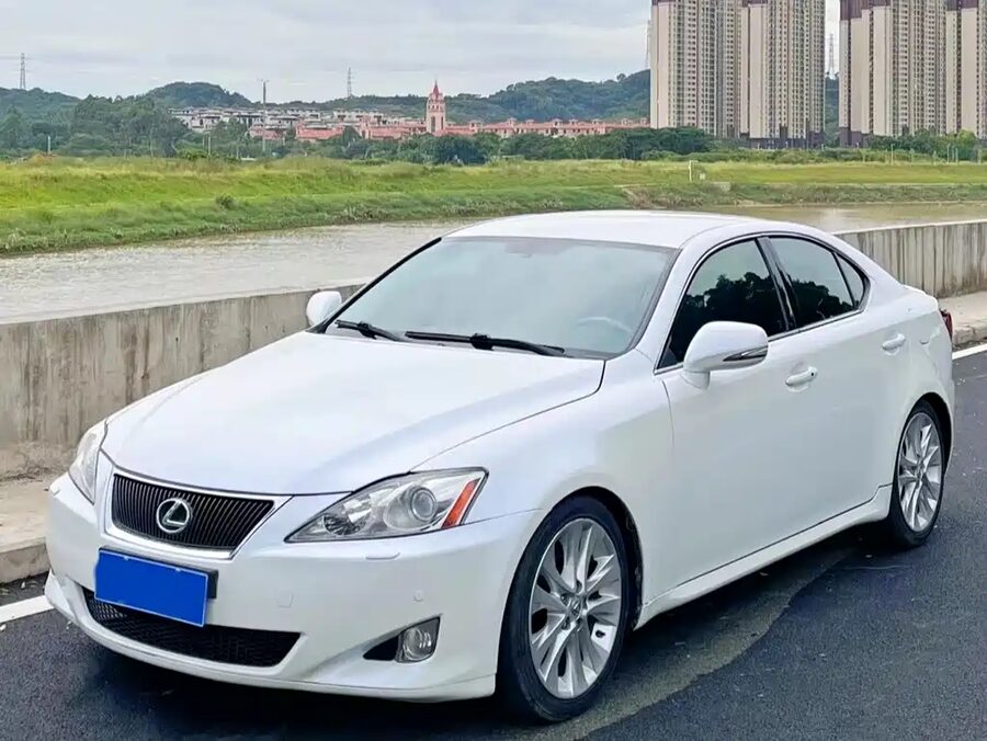 Lexus IS, 2009 — фото продавца с che168