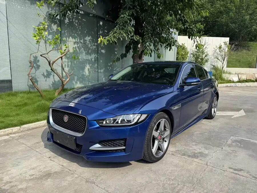 Jaguar XE, 2016 — фото продавца с che168
