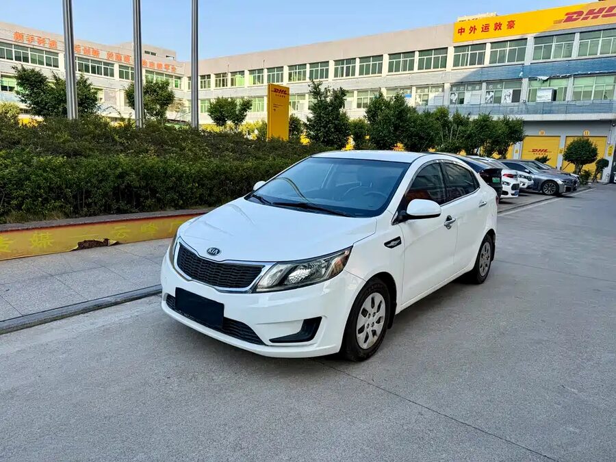 Kia K2, 2013 — фото продавца с che168