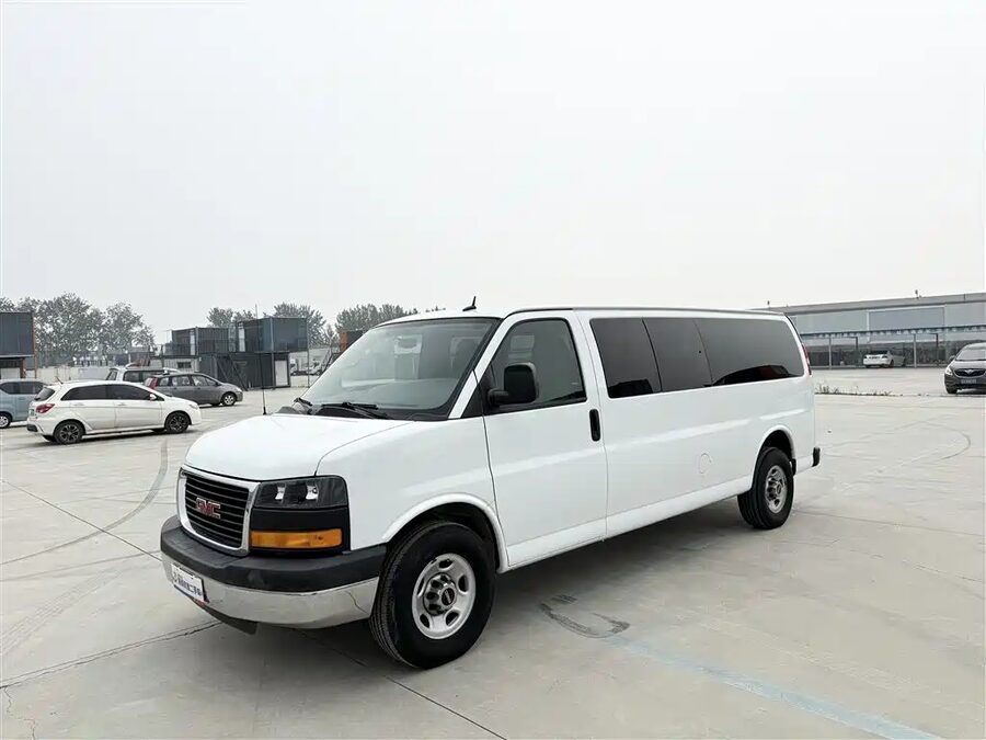 GMC Savana, 2015 — фото продавца с che168