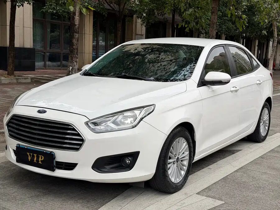 Ford Escort, 2016 — фото продавца с che168
