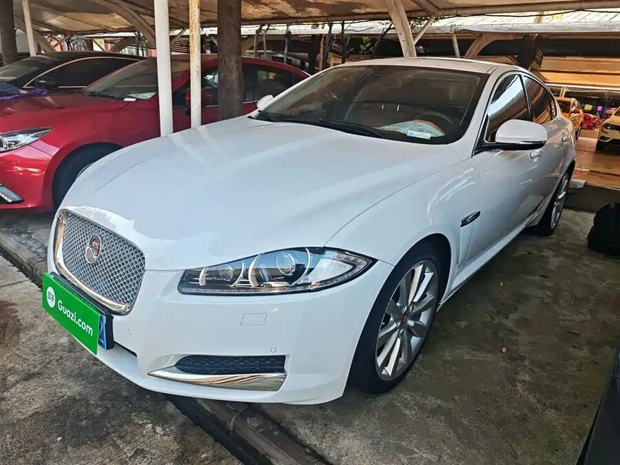 Jaguar XF, 2015 — фото продавца с che168
