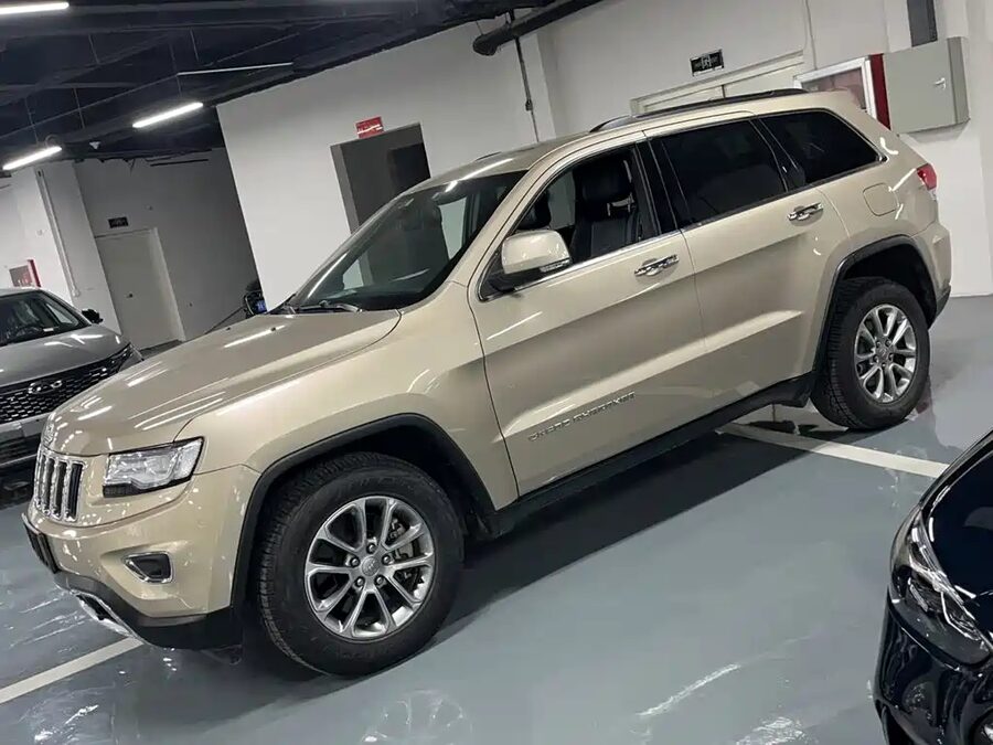 Jeep Grand Cherokee (Import), 2015 — фото продавца с che168