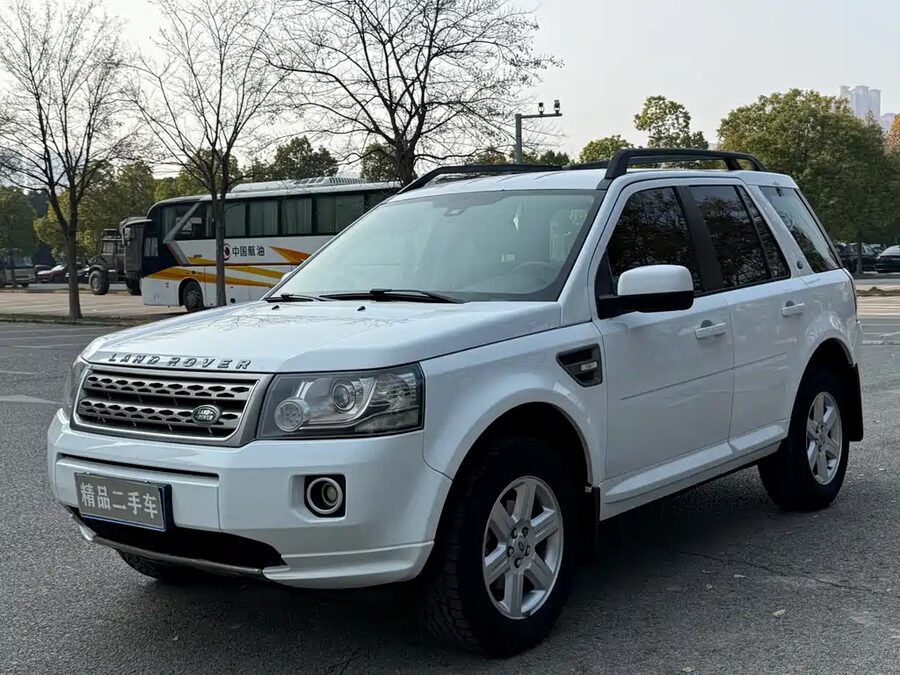 Land Rover Freelander 2, 2013 — фото продавца с che168