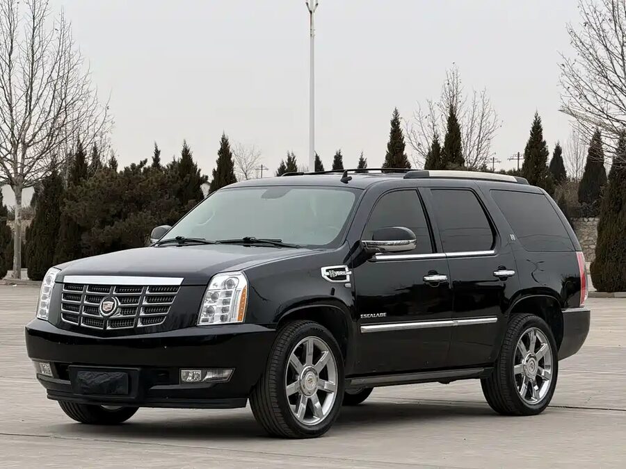 Cadillac Escalade, 2011 — фото продавца с che168