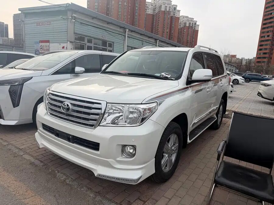 Toyota Land Cruiser, 2015 — фото продавца с che168