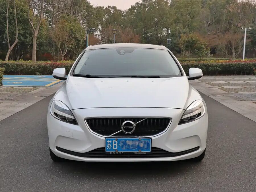 Volvo V40, 2018 — фото продавца с che168