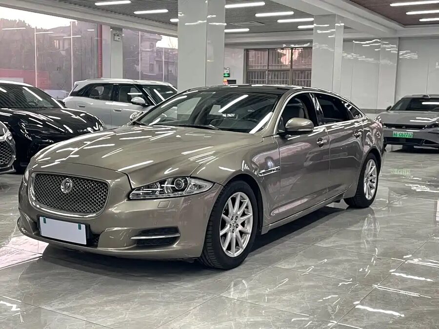 Jaguar XJ, 2012 — фото продавца с che168