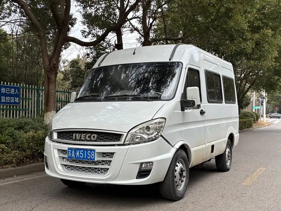 IVECO Daily, 2016 — фото продавца с che168