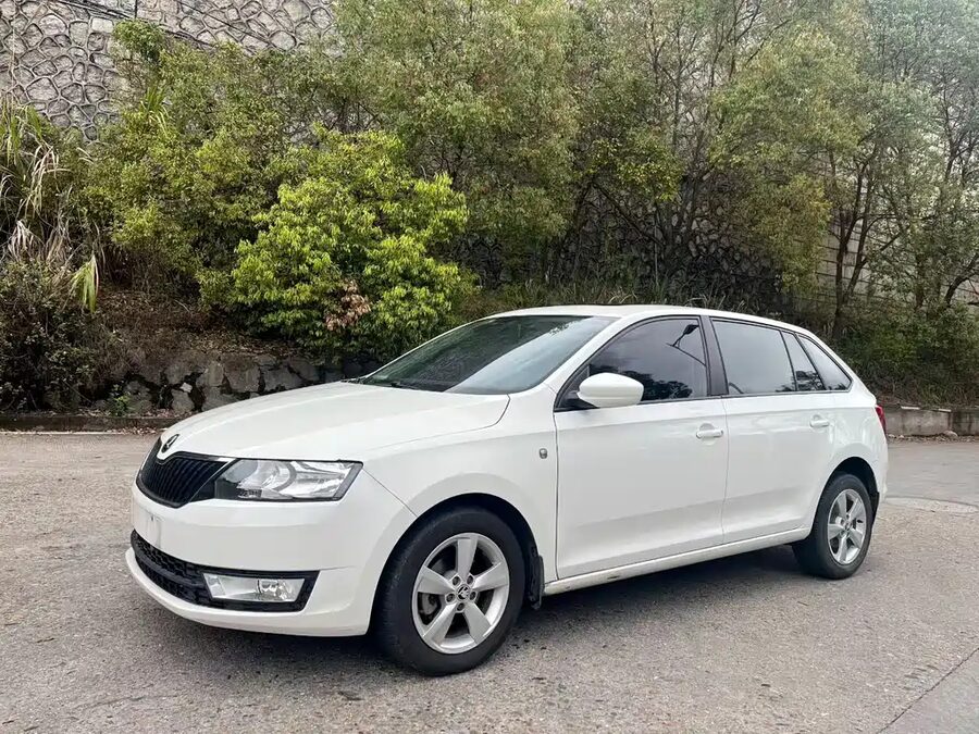 Skoda Rapid Spaceback, 2014 — фото продавца с che168