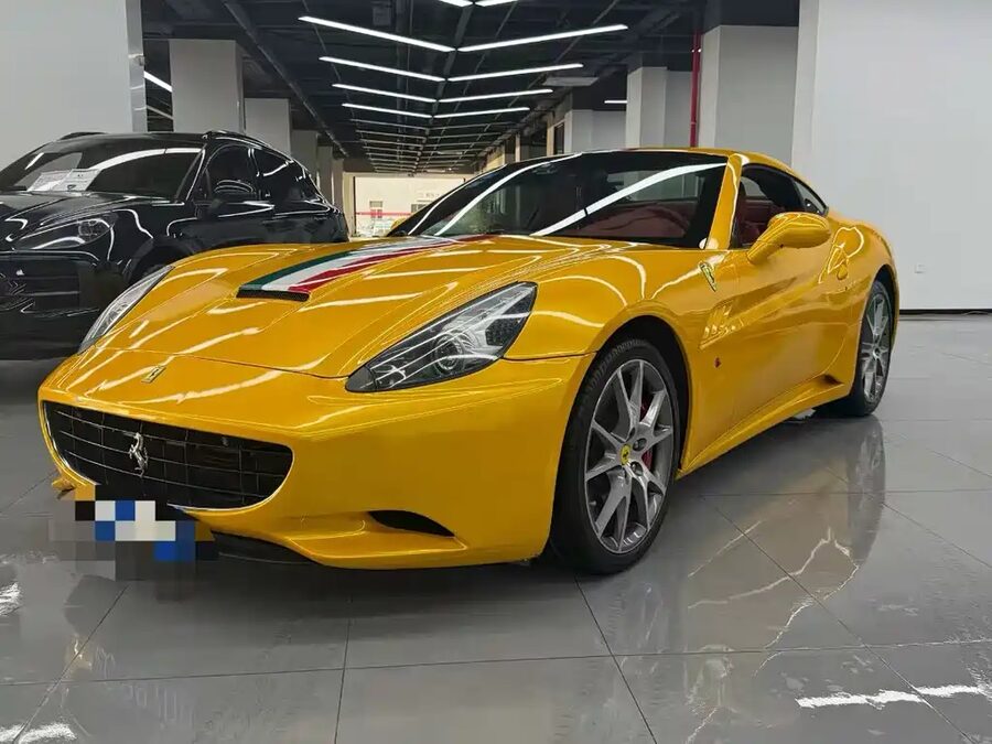 Ferrari California T, 2011 — фото продавца с che168