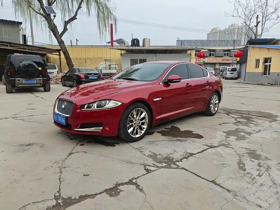 Jaguar XF, 2015 — фото продавца с che168