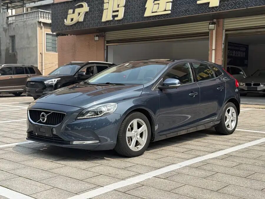 Volvo V40, 2017 — фото продавца с che168