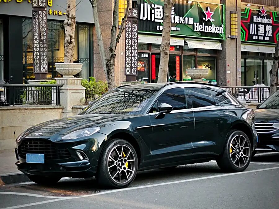 Aston Martin DBX, 2021 — фото продавца с che168