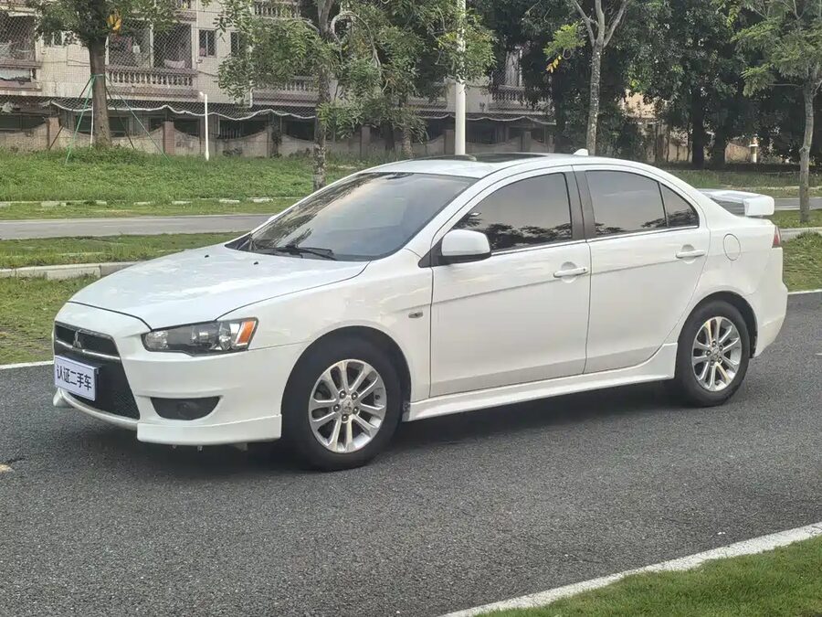 Mitsubishi Lancer EX, 2012 — фото продавца с che168