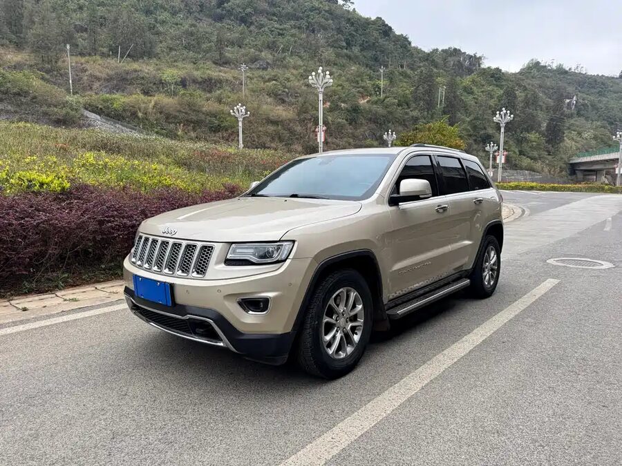 Jeep Grand Cherokee (Import), 2014 — фото продавца с che168
