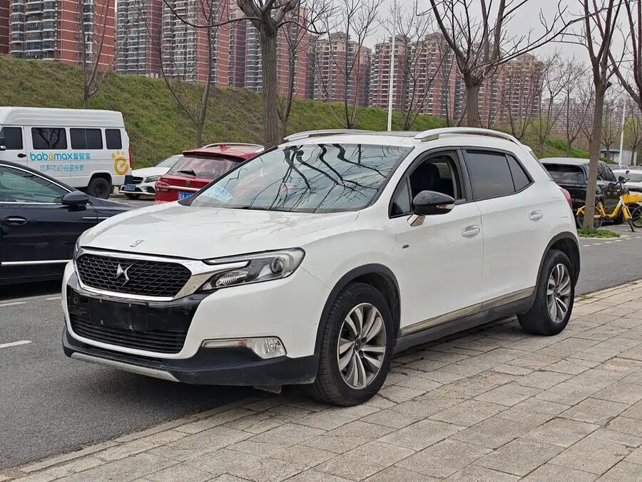 DS DS 6, 2016 — фото продавца с che168