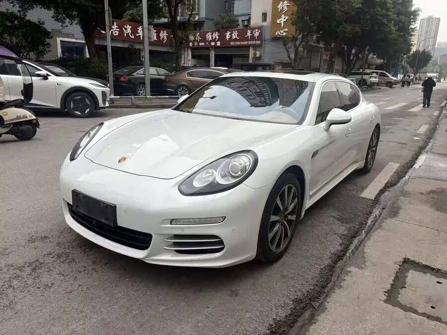 Porsche Panamera, 2015 — фото продавца с che168