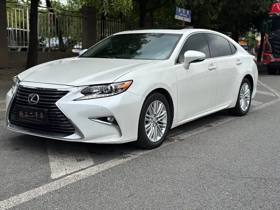 Lexus ES, 2017 — фото продавца с che168