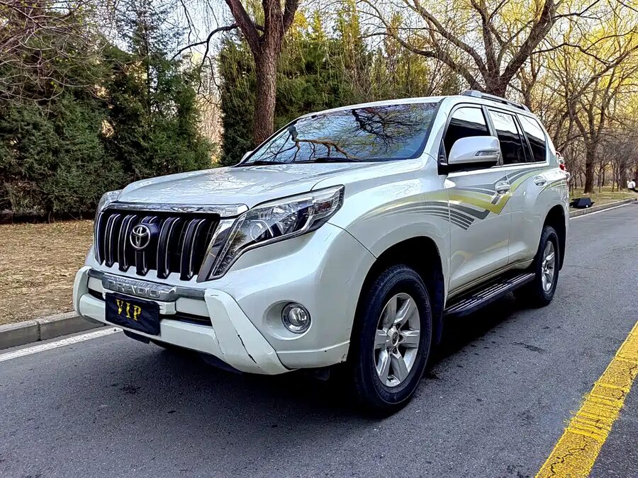 Toyota Prado, 2015 — фото продавца с che168