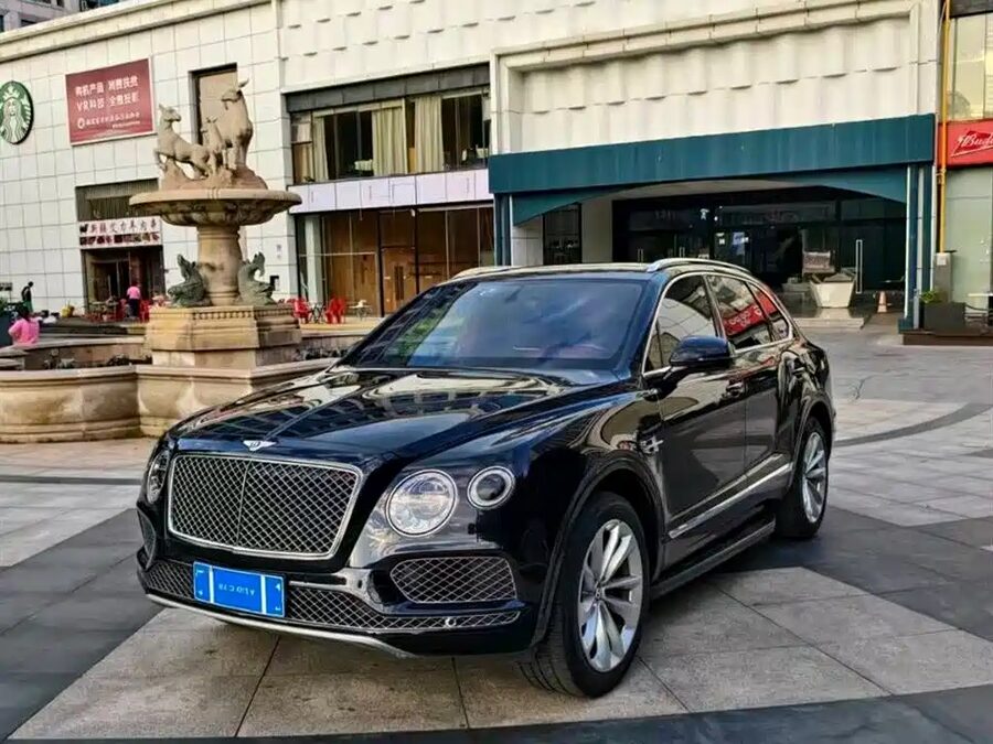 Bentley Bentayga, 2019 — фото продавца с che168