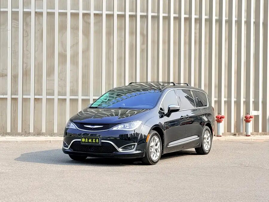 Chrysler Grand Voyager (Import), 2019 — фото продавца с che168
