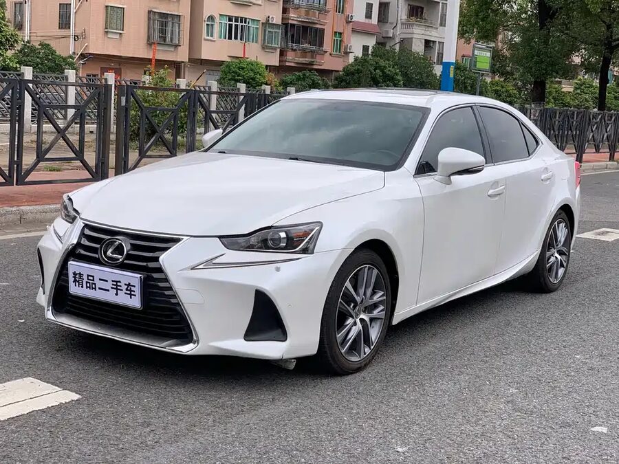 Lexus IS, 2018 — фото продавца с che168