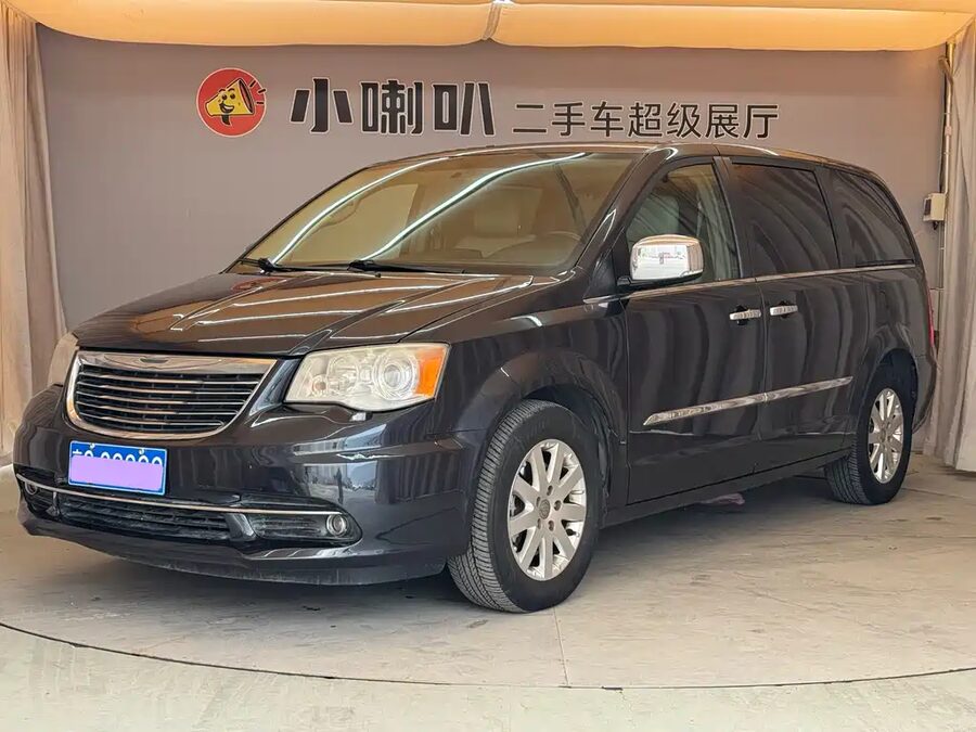 Chrysler Grand Voyager (Import), 2014 — фото продавца с che168