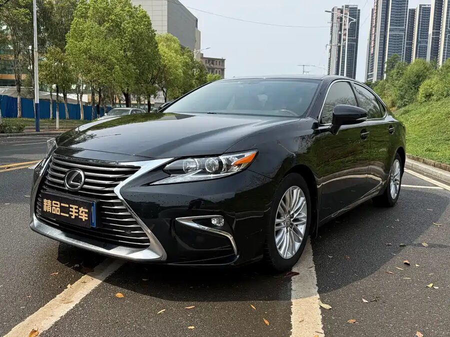Lexus ES, 2018 — фото продавца с che168