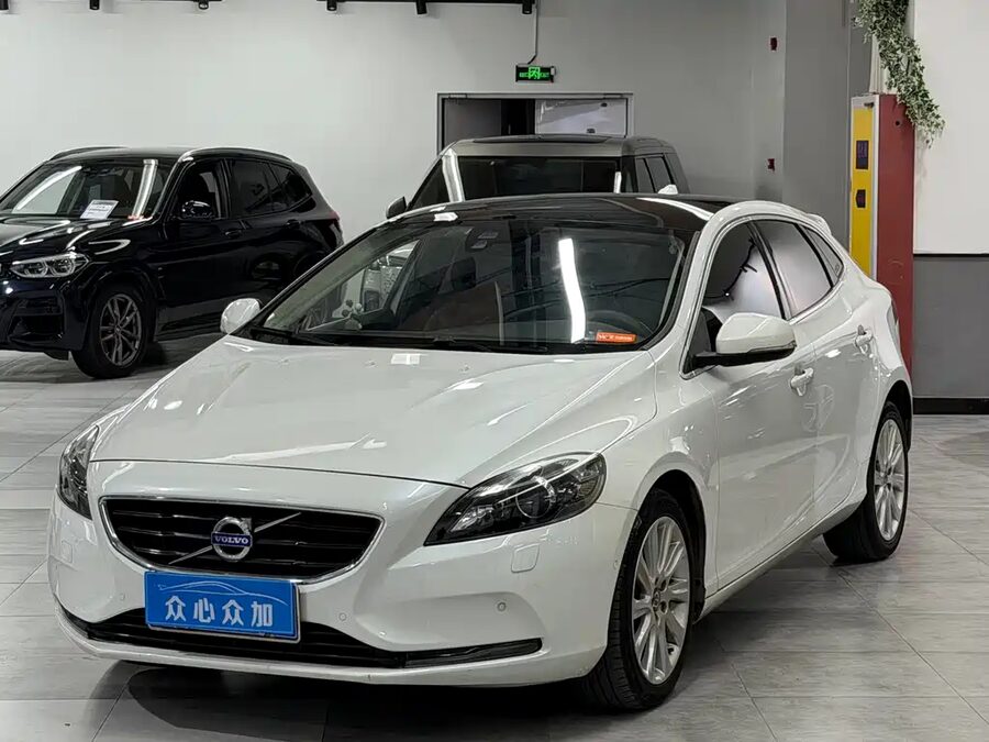 Volvo V40, 2016 — фото продавца с che168