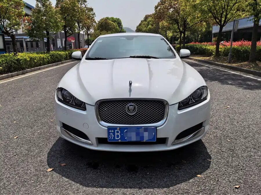 Jaguar XF, 2013 — фото продавца с che168
