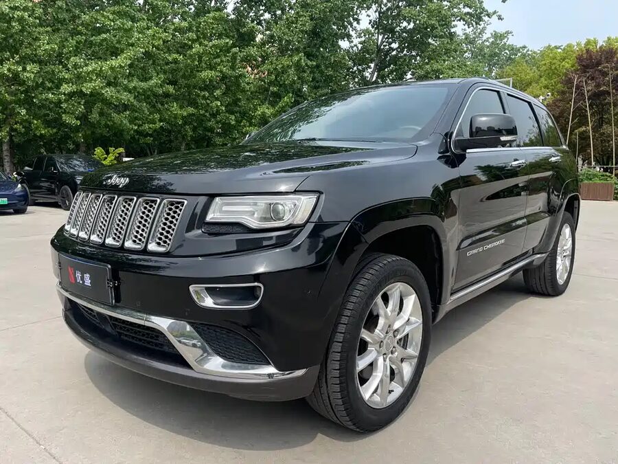 Jeep Grand Cherokee (Import), 2013 — фото продавца с che168