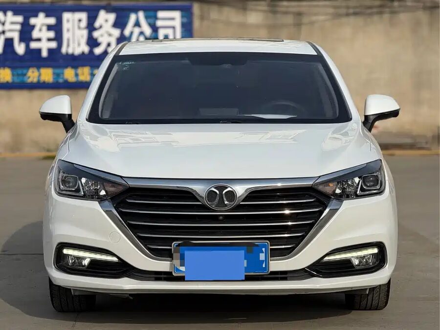 BAIC Senova D50, 2019 — фото продавца с che168