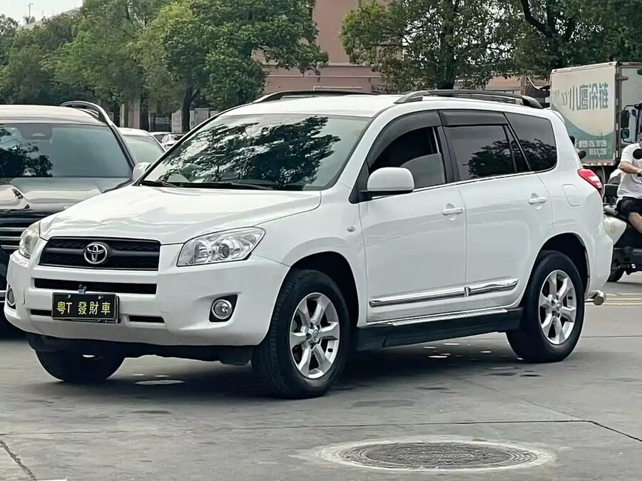 Toyota RAV4, 2013 — фото продавца с che168