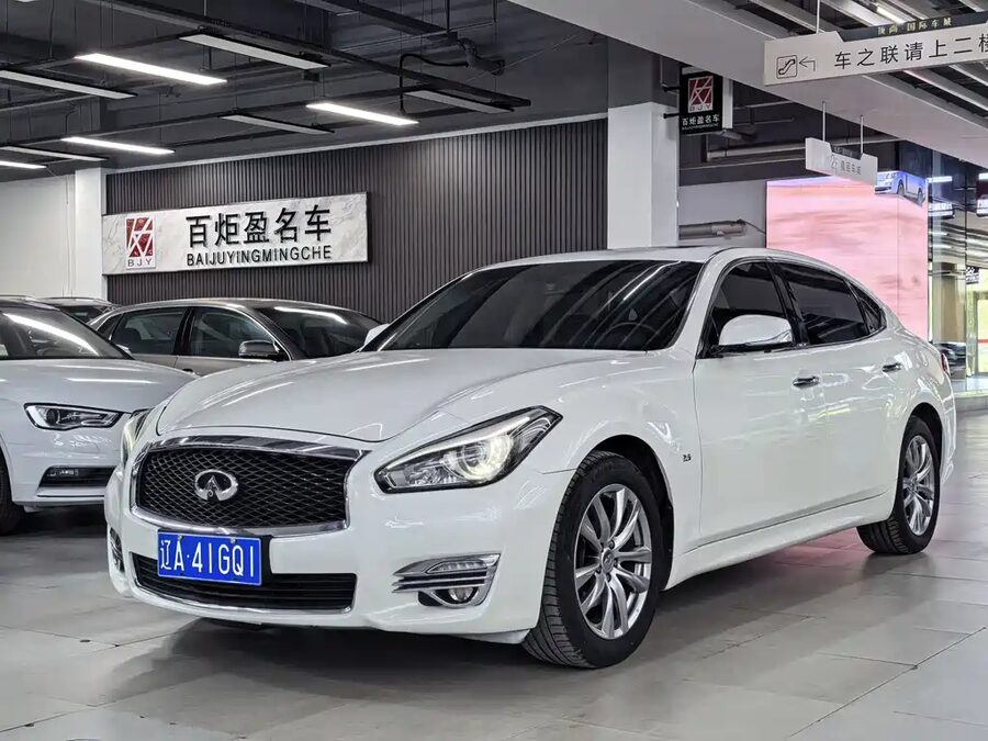 Infiniti Q70, 2017 — фото продавца с che168