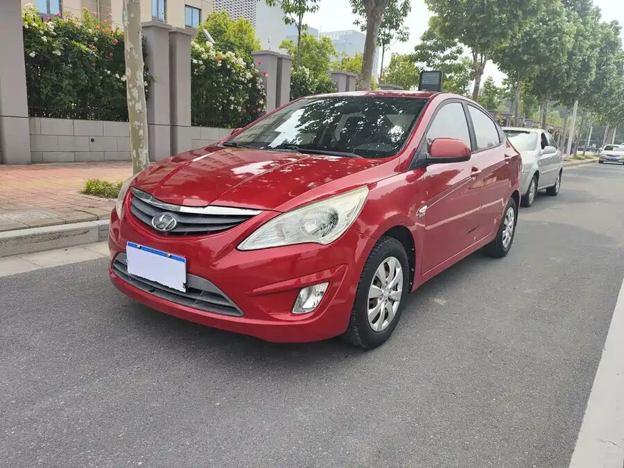 Hyundai Verna, 2012 — фото продавца с che168