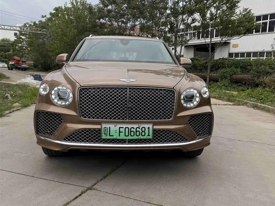 Bentley Bentayga PHEV, 2023 — фото продавца с che168