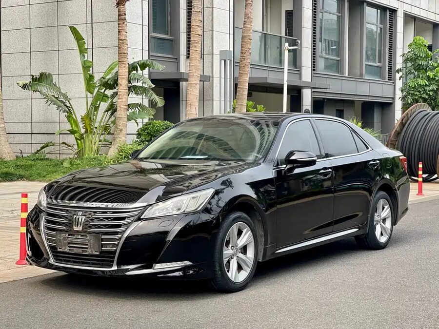 Toyota Crown, 2017 — фото продавца с che168