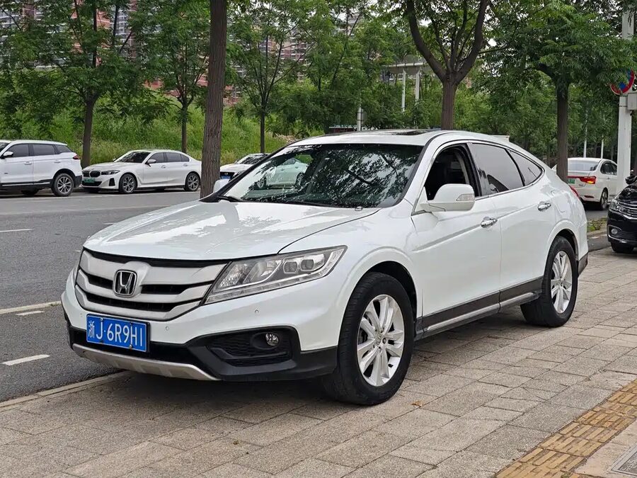 Honda Crosstour, 2015 — фото продавца с che168