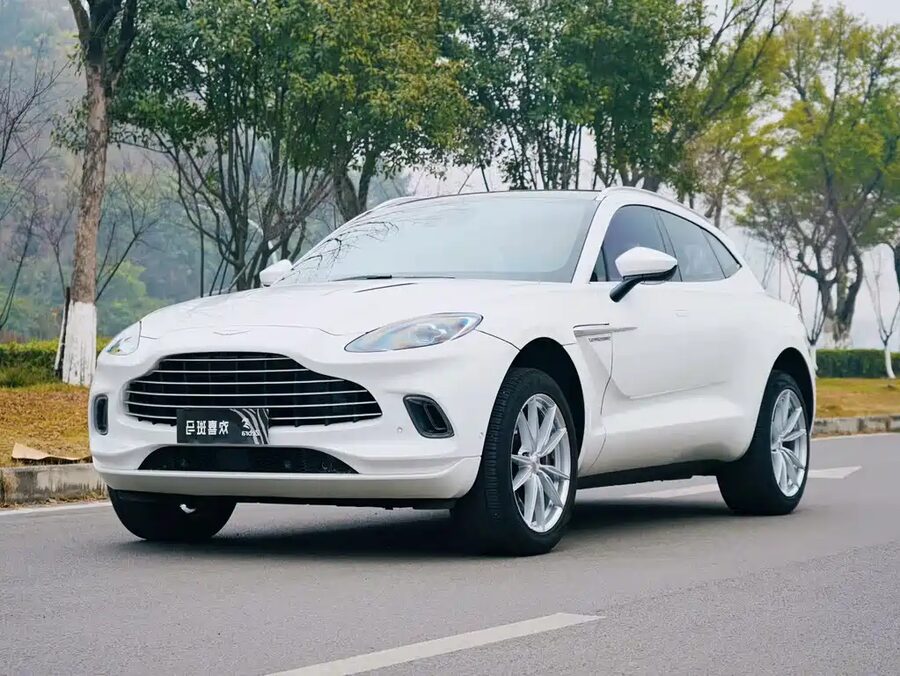 Aston Martin DBX, 2022 — фото продавца с che168
