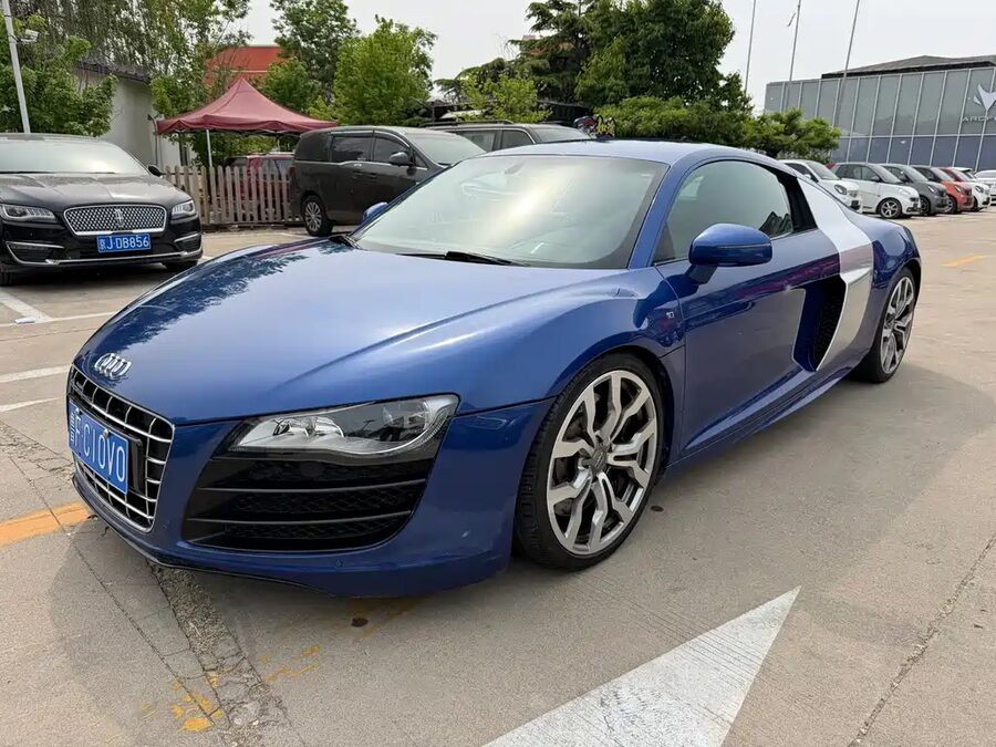 Audi R8, 2012 — фото продавца с che168