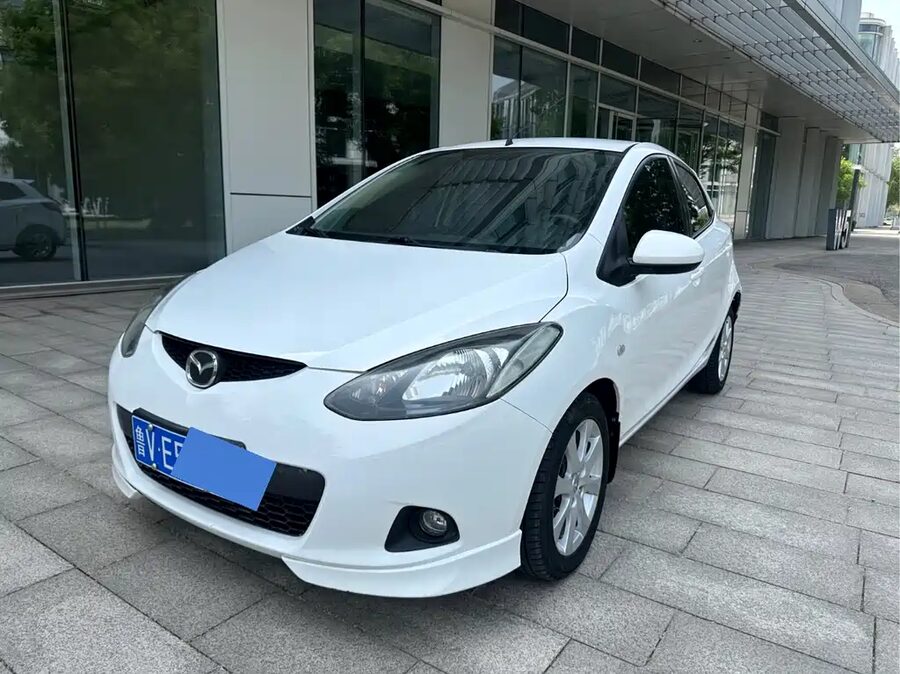 Mazda 2, 2011 — фото продавца с che168