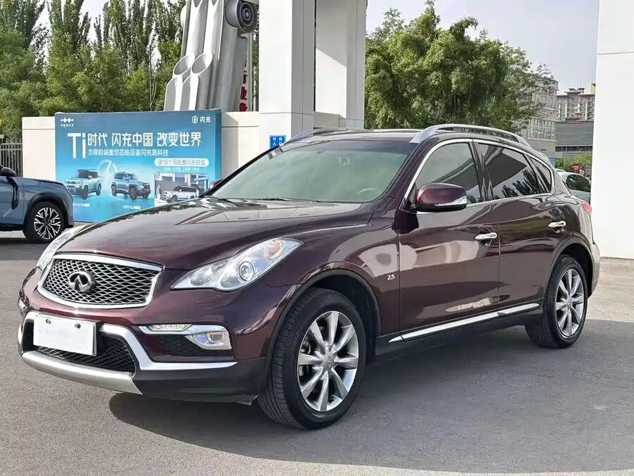 Infiniti QX50, 2016 — фото продавца с che168