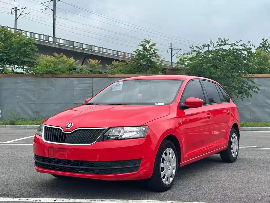 Skoda Rapid Spaceback, 2014 — фото продавца с che168