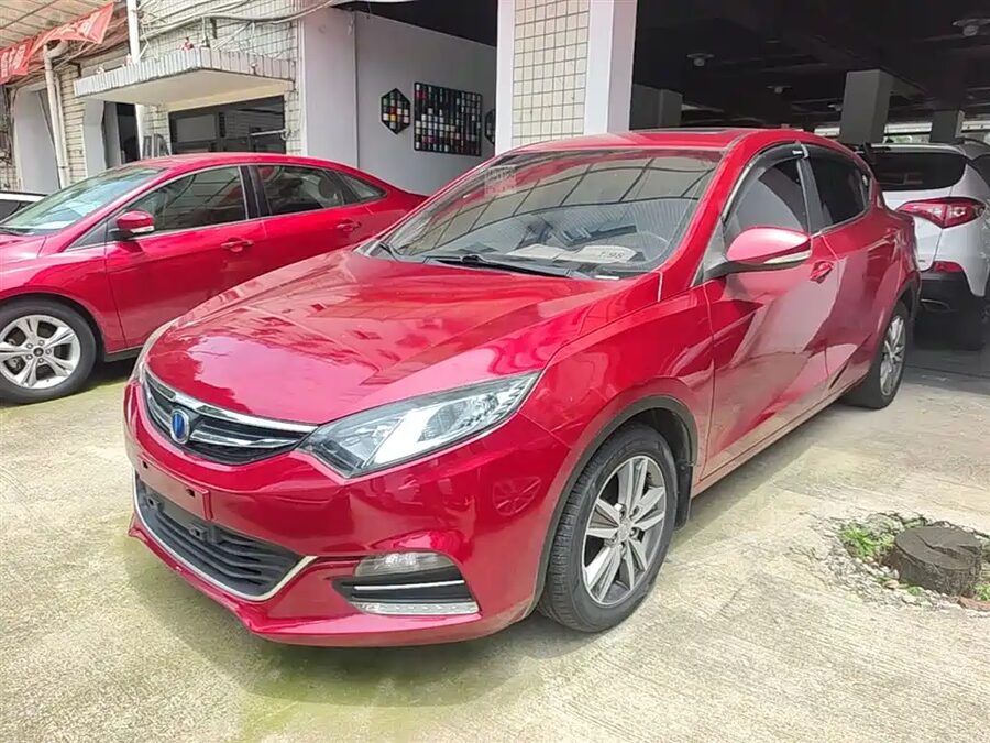 Changan Eado XT, 2016 — фото продавца с che168