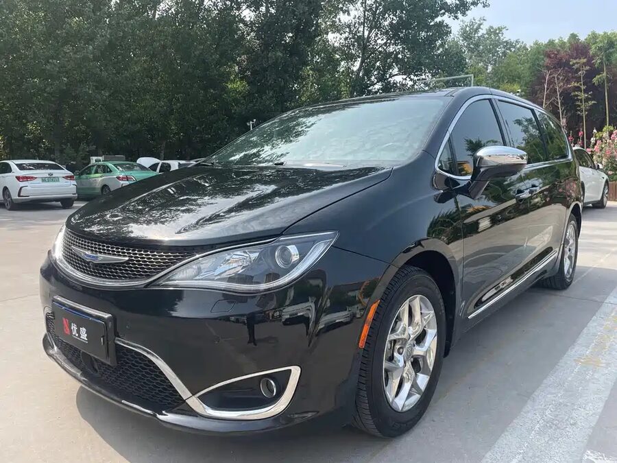 Chrysler Grand Voyager (Import), 2019 — фото продавца с che168