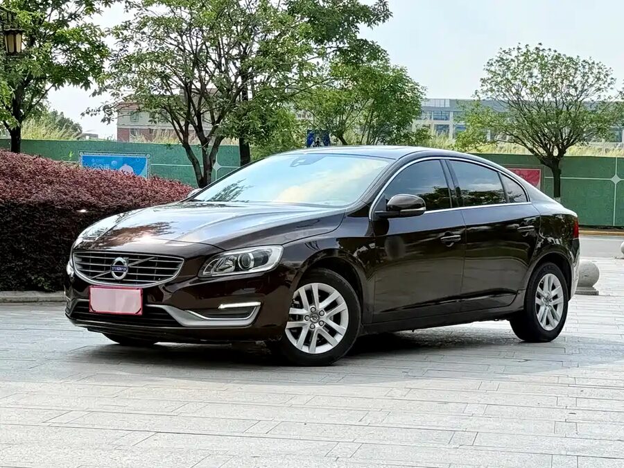 Volvo S60, 2018 — фото продавца с che168