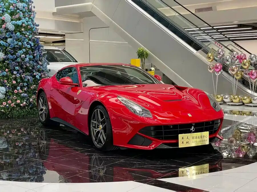 Ferrari F12berlinetta, 2016 — фото продавца с che168