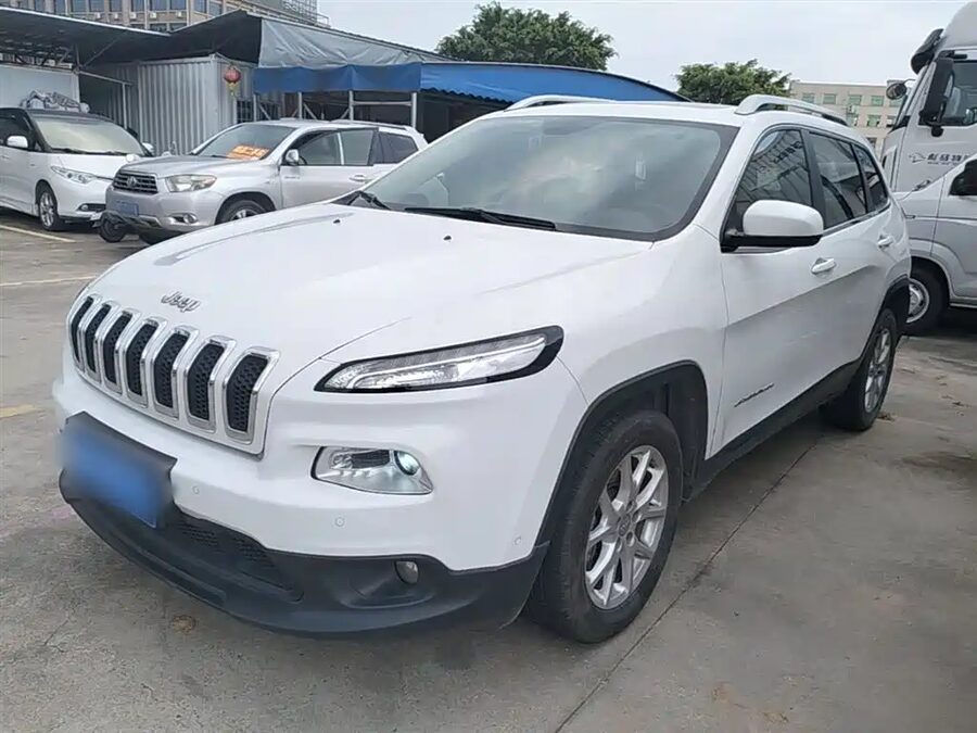Jeep Cherokee, 2016 — фото продавца с che168