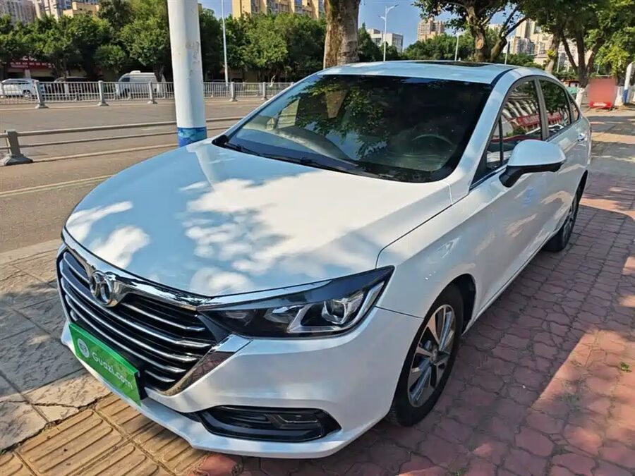 BAIC Senova D50, 2019 — фото продавца с che168